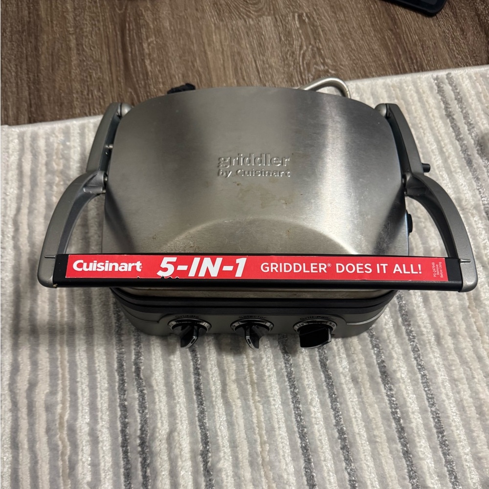 Cuisinart Silver and Black 5-in-1 Griddler